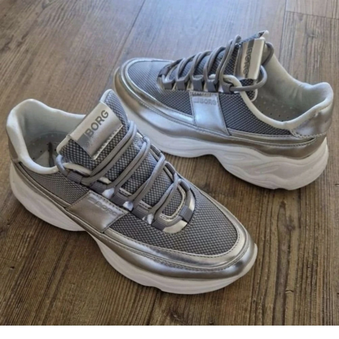 Chunky silver sneakers från Björn Borg
