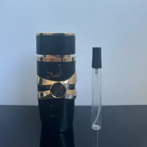 Lattafa Asad parfym 10ml  - Lattafa asad 10ml för endast 55kr , gratis sample vid köp.