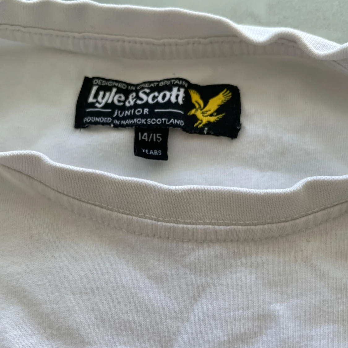 Vit Lyle & Scott t-shirt med tryck - 1