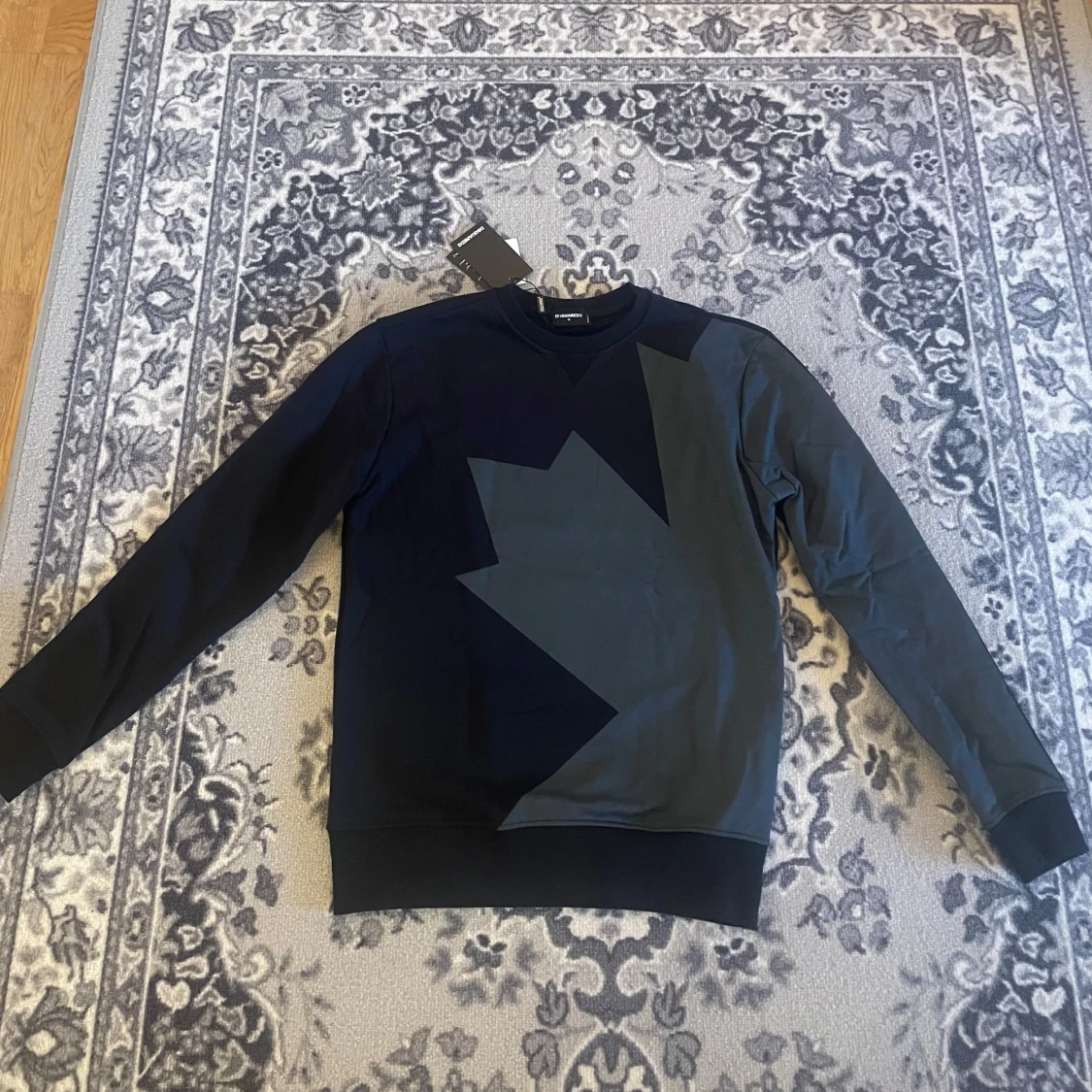 Svart sweatshirt från Dsquared2