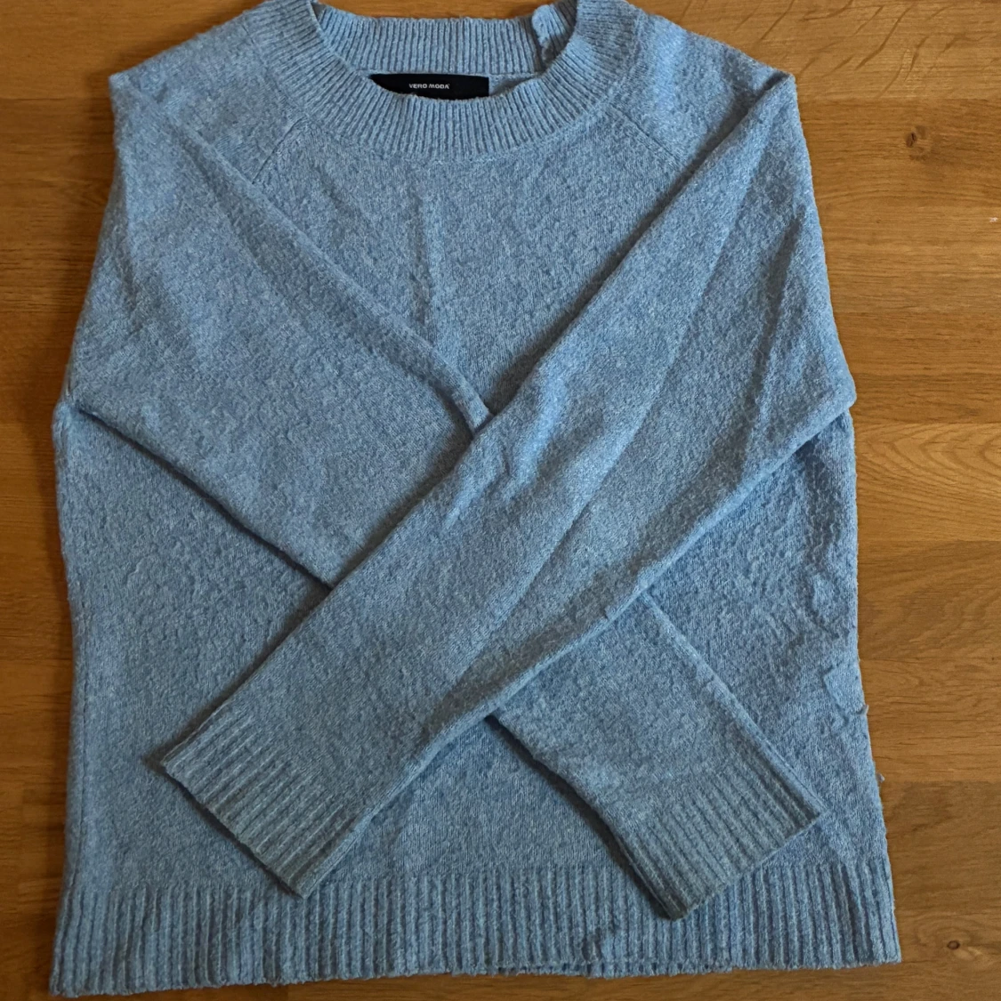 Blå stickad tröja - 1