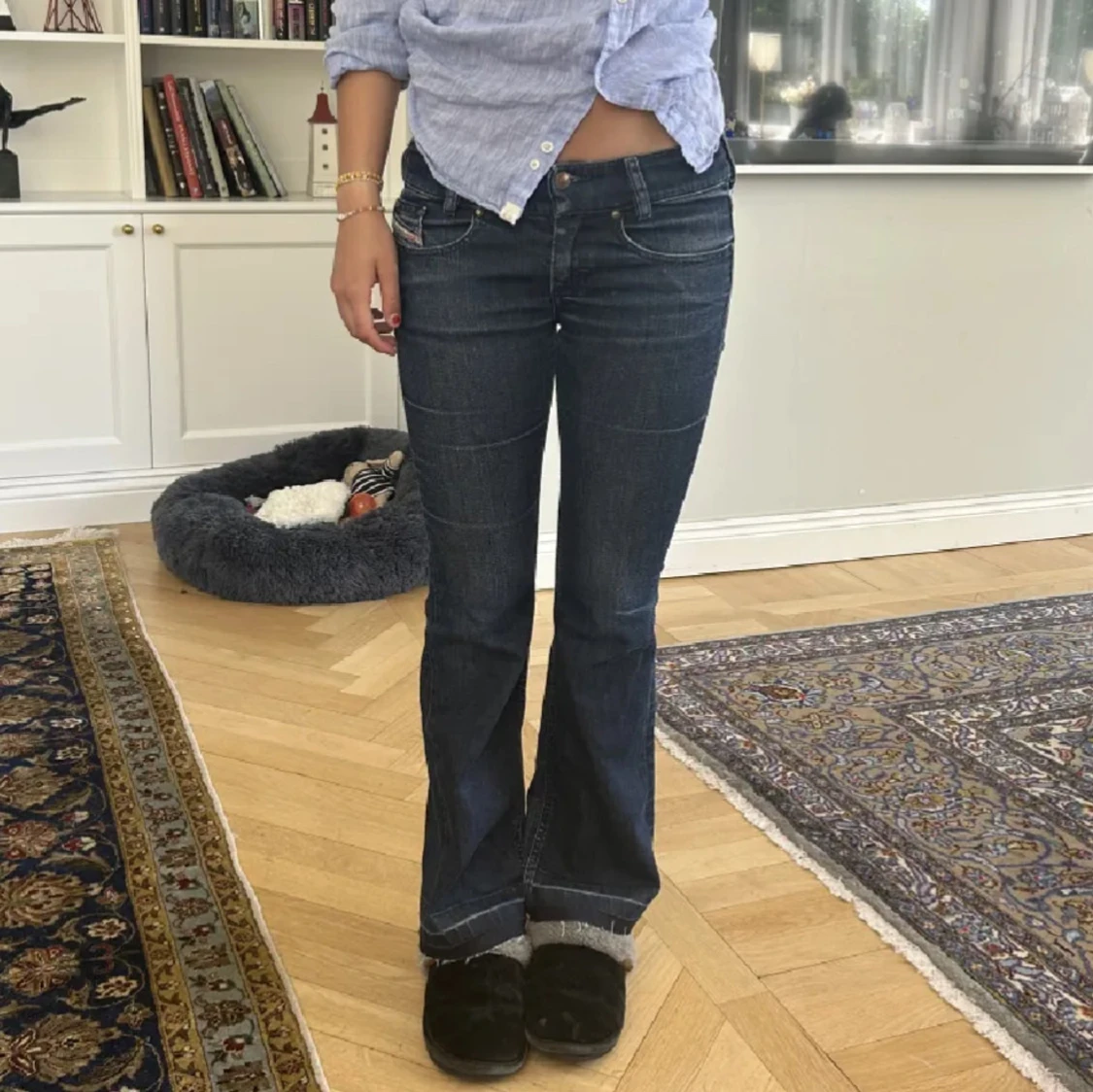 Mörkblå bootcut jeans från Replay