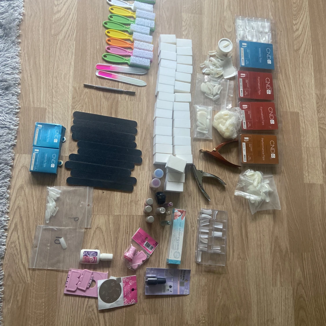 Stort nagelkit med tillbehör och verktyg - 2