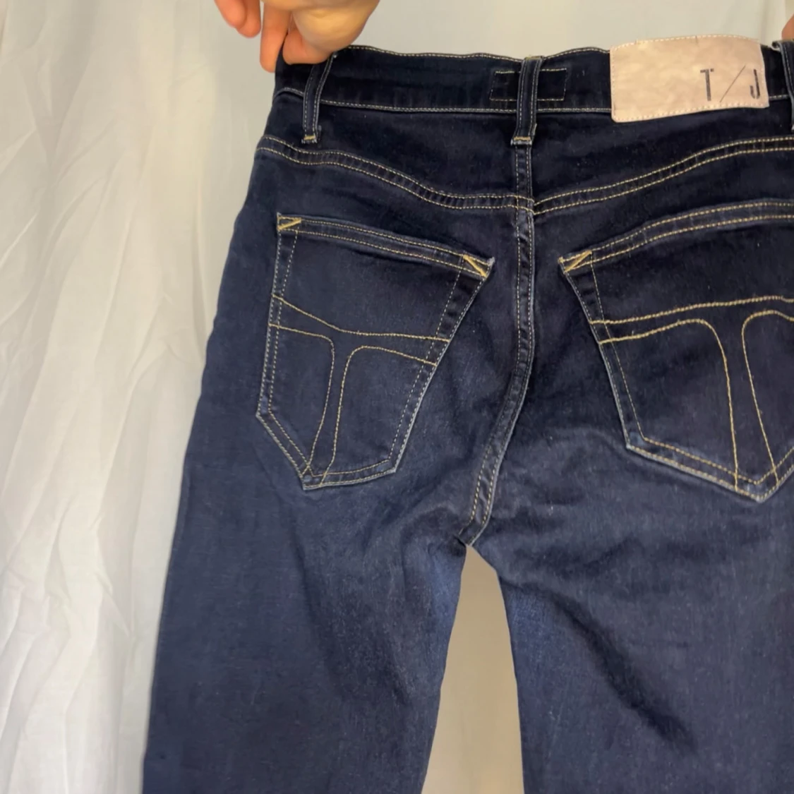 Mörkblå jeans från Tiger of Sweden ”Kelly” - 2