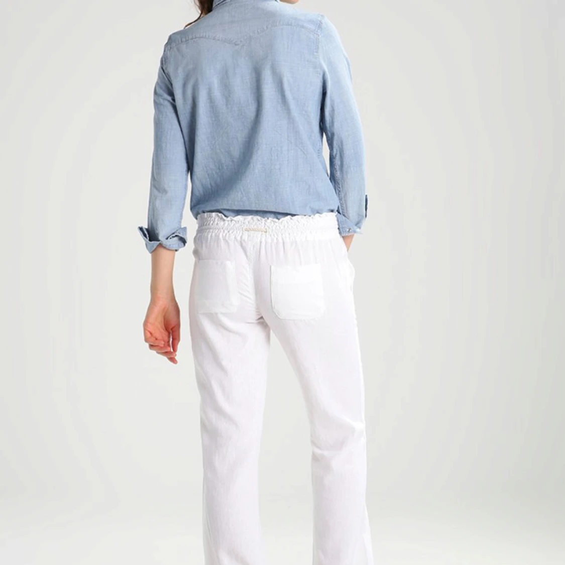 Vita linnebyxor med snörning - 2