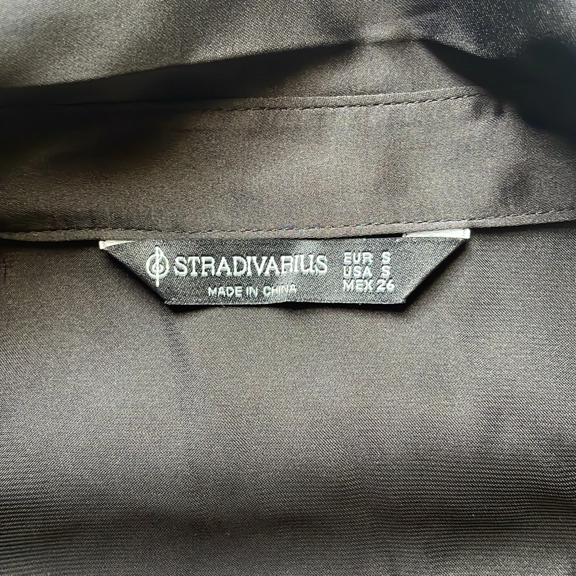 Svart blus från Stradivarius - 2