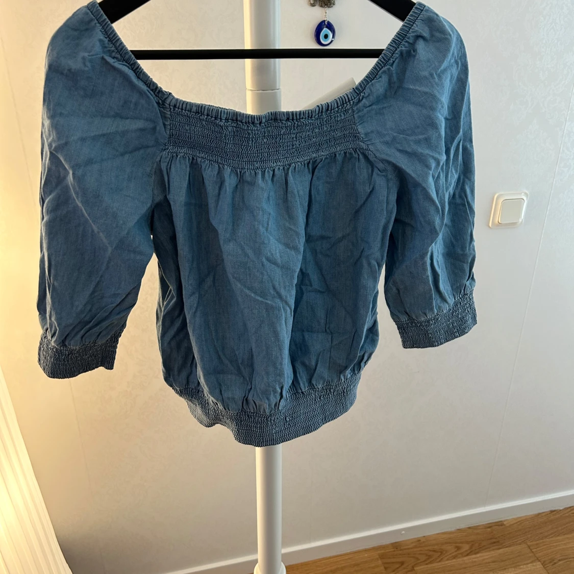 Blå offshoulder topp från H&M - 1