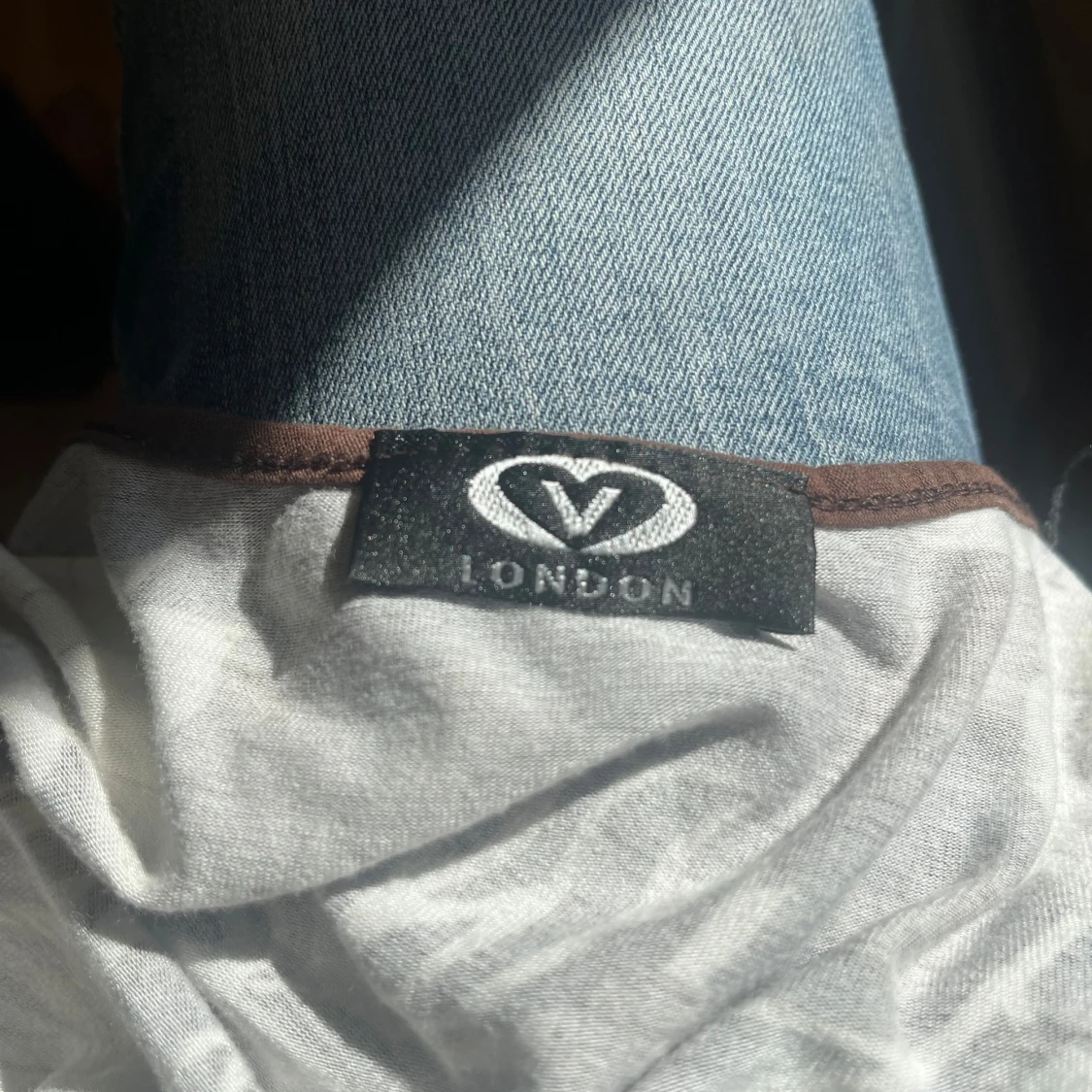 Blommig omlottopp - 4