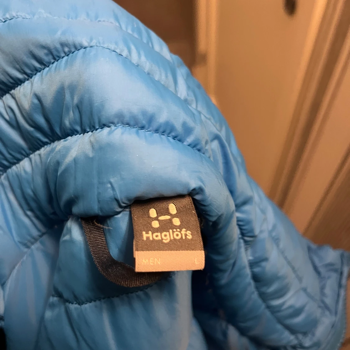 Blå dunjacka från Haglöfs - 2