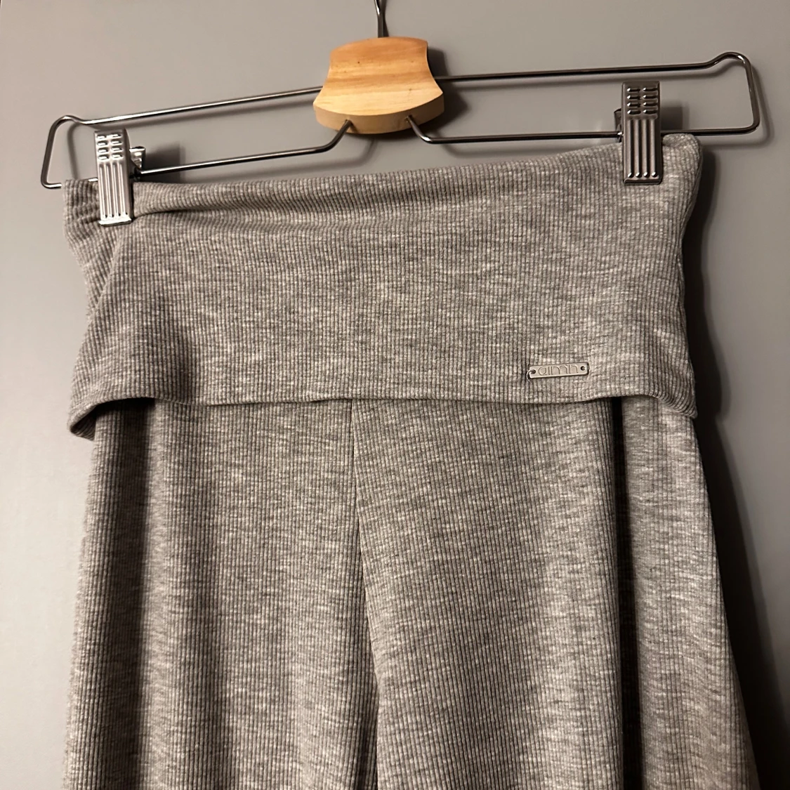 Grå ribbad set från Aimn - 4