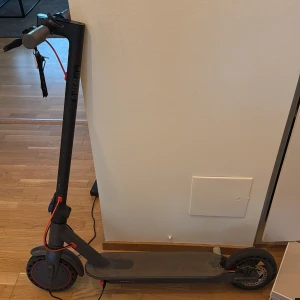 Elskark-cyckel - Top fart ECO 10km/h DRIVE 16/17km/h SPORT 25km/h bak skyddet på hjulet är sönder displayen lite sönder men funkar utmärkt! Mötes plats// solentuna