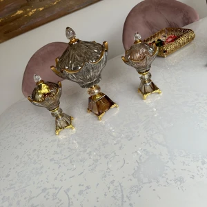 Tre Serveringsskål med choklad och nötter - Jätte fint Serveringsskål med choklad och nötter