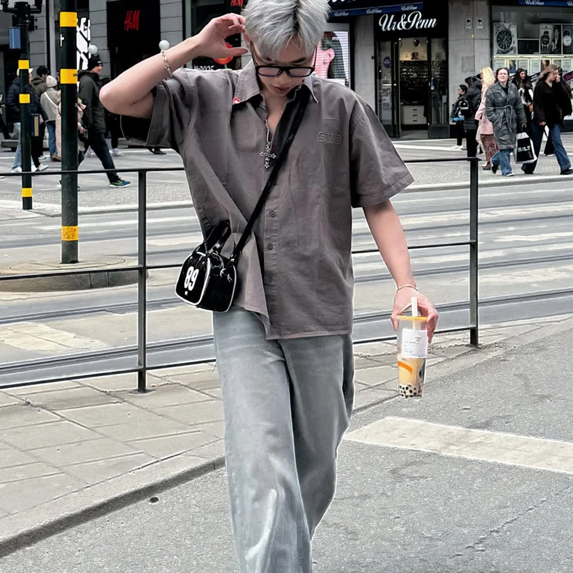 Grå kortärmad skjorta från SWE - 1