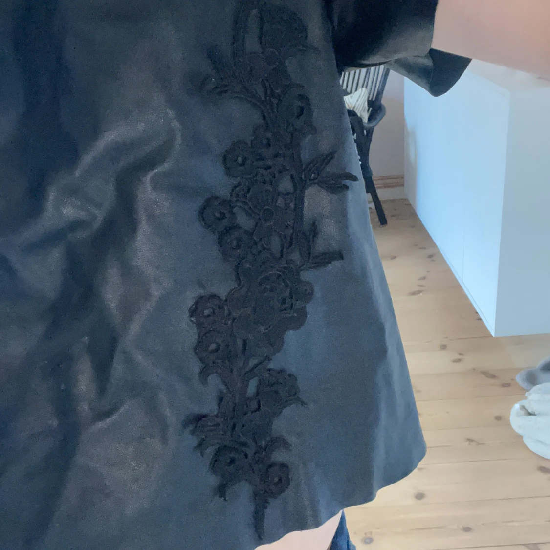 Svart faux skinnblus från Zara  - 1