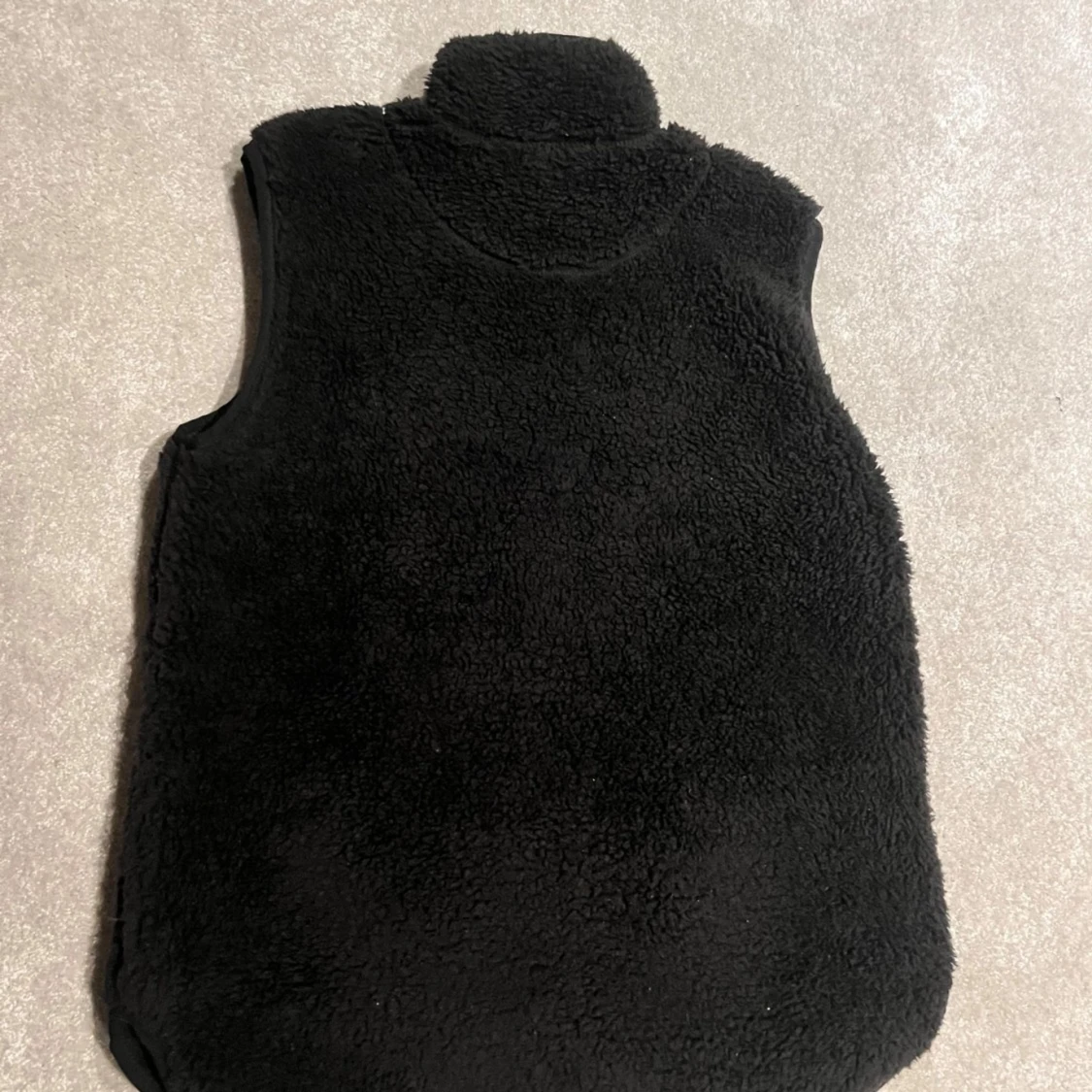 Svart fleeceväst från J.Lindeberg - 90