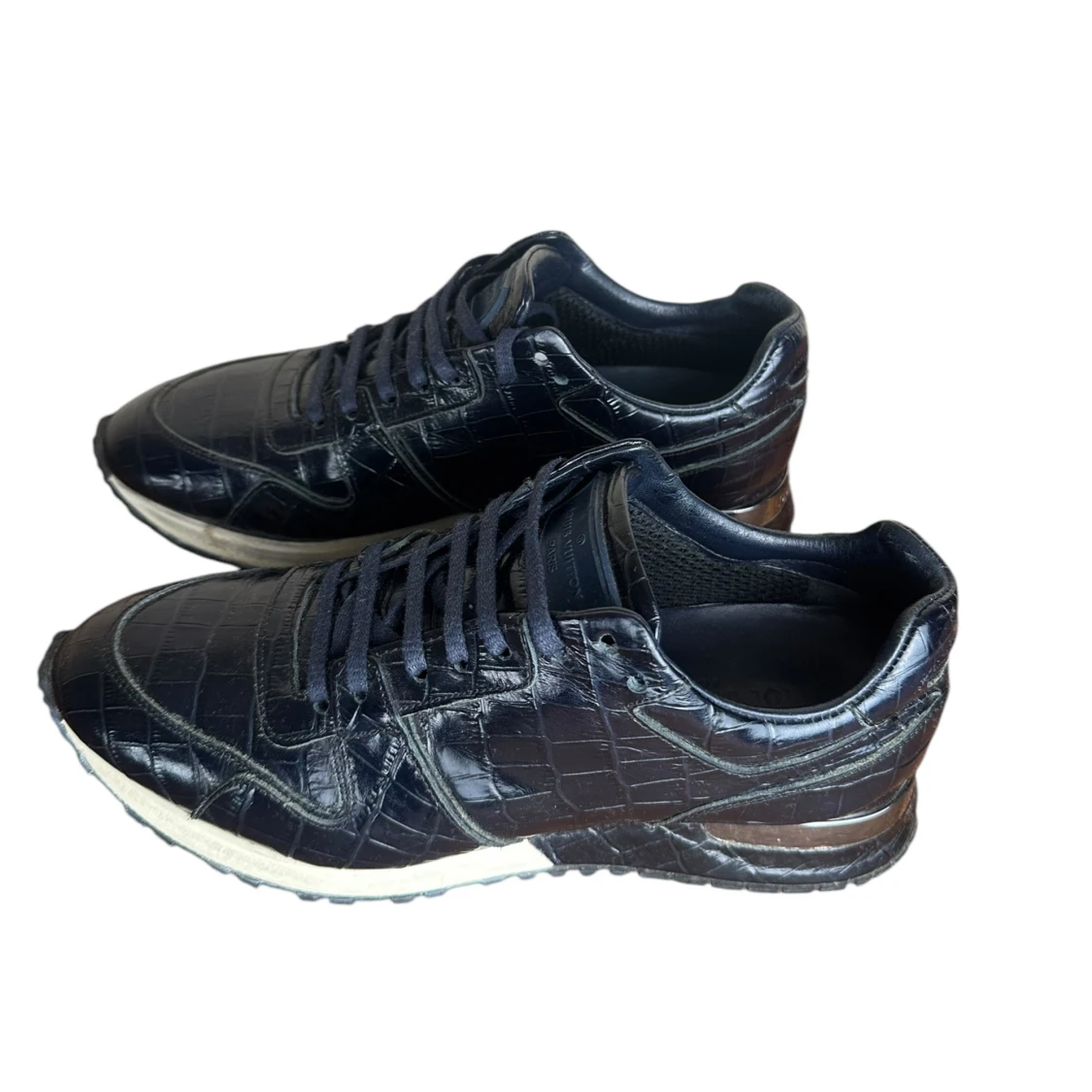 Louis Vuitton run away sneakers 