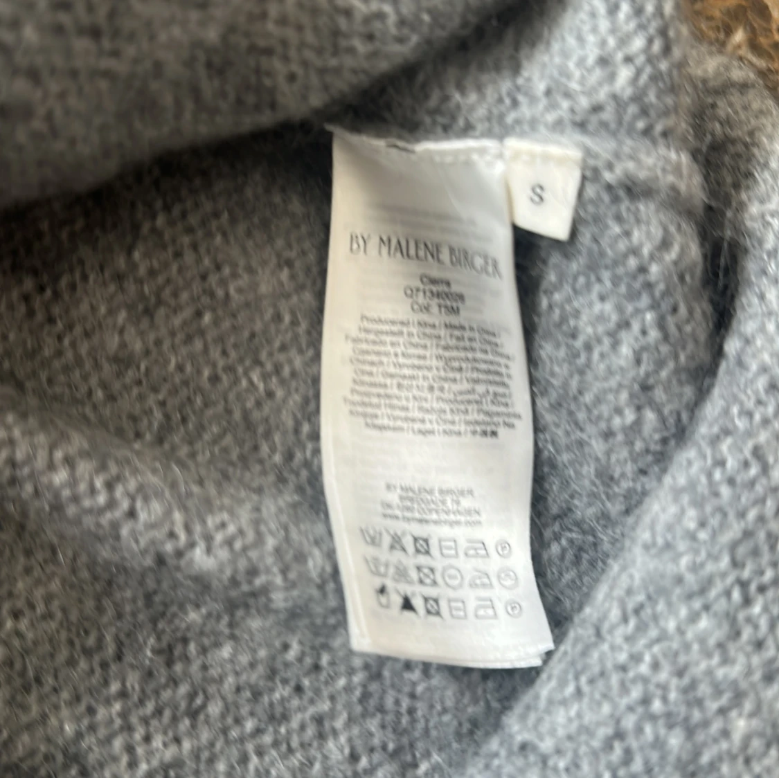 Grå stickad tröja från By Malene Birger - 4
