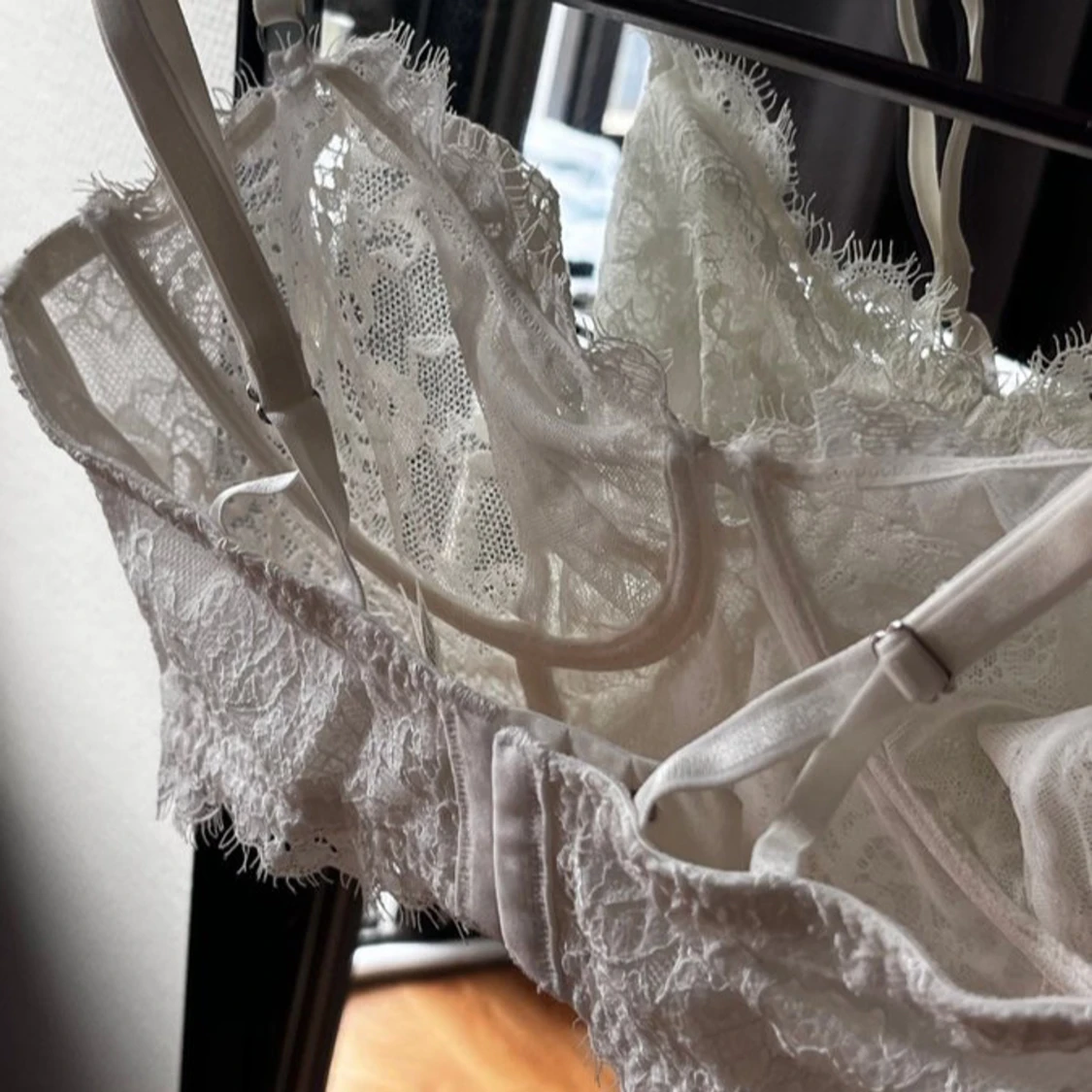 Vit spetskorsett från Ella M. - 4
