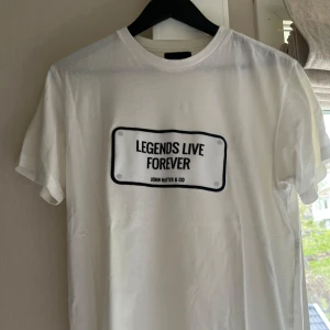 John hatter & co tisha  - Fint skick 