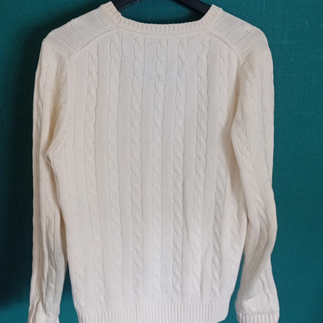 Vit kabelstickad tröja från East West - 1