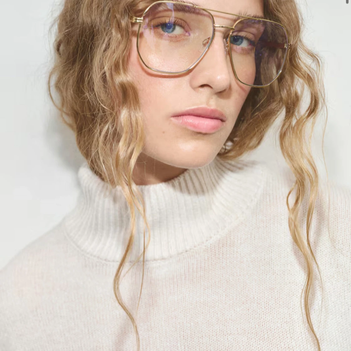 Vit stickad polotröja - 1