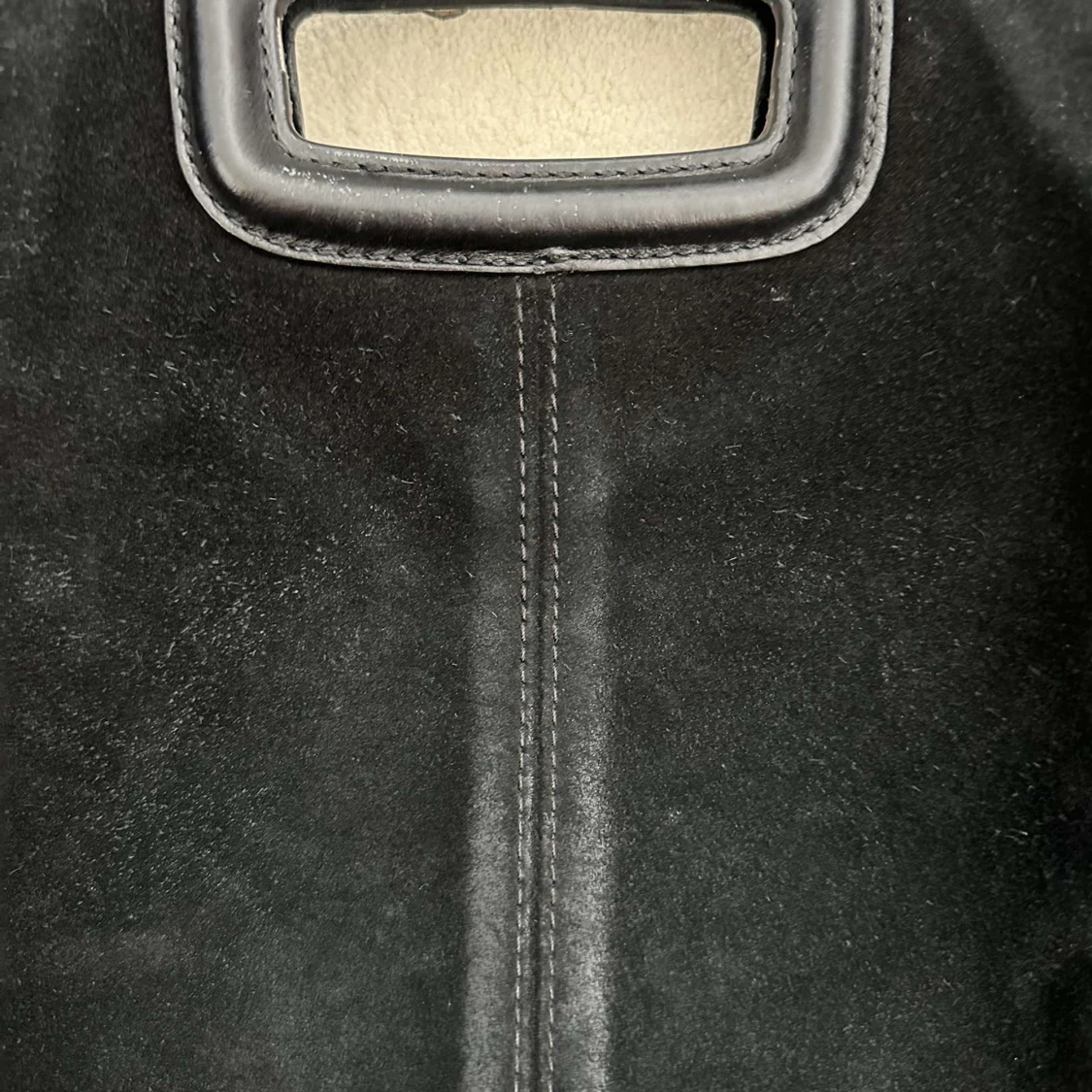 Svart majeväska!  - 2