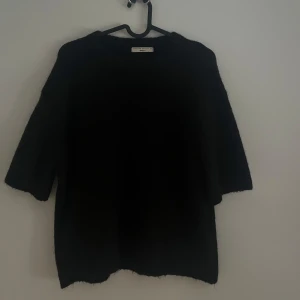Stickad tshirt  - Från Gina! Använd en gång 🙌🏼