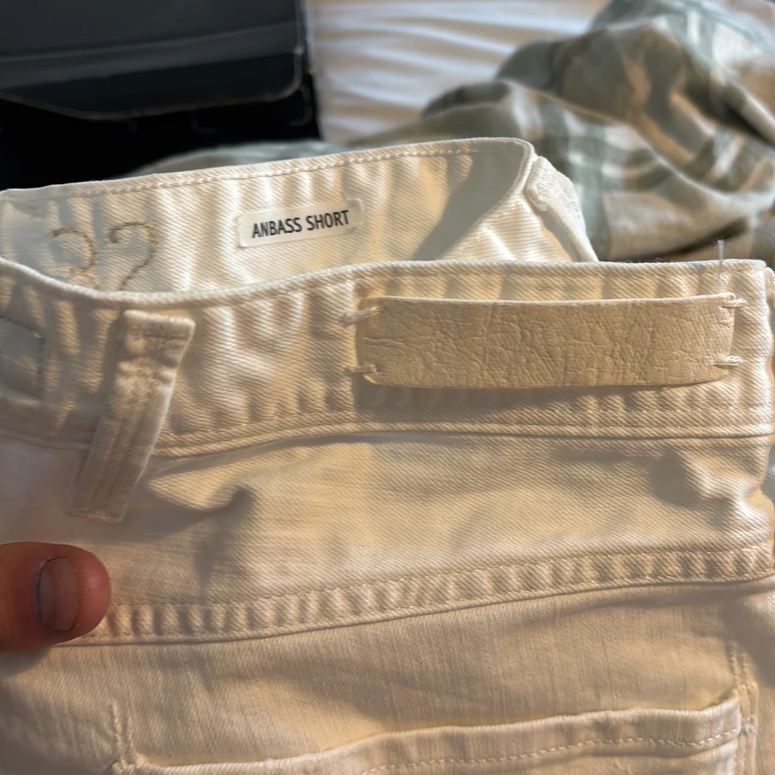 Vita jeansshorts från Replay Anbass - 2