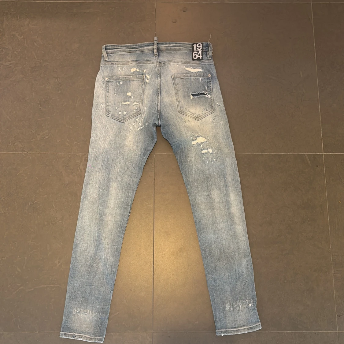 Dsquared2 ljusblå slitna jeans - 1