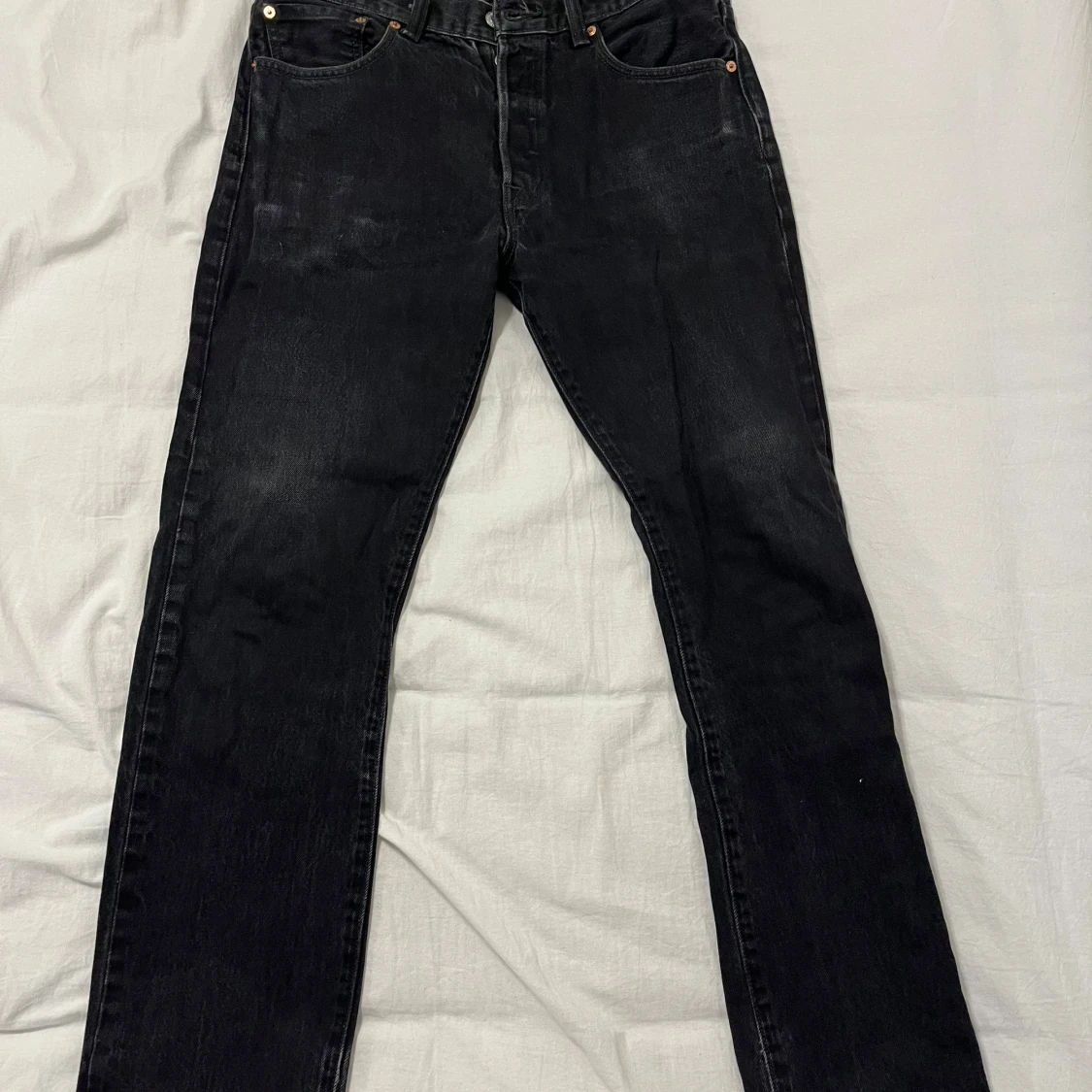Svarta Levis 501 jeans - 1