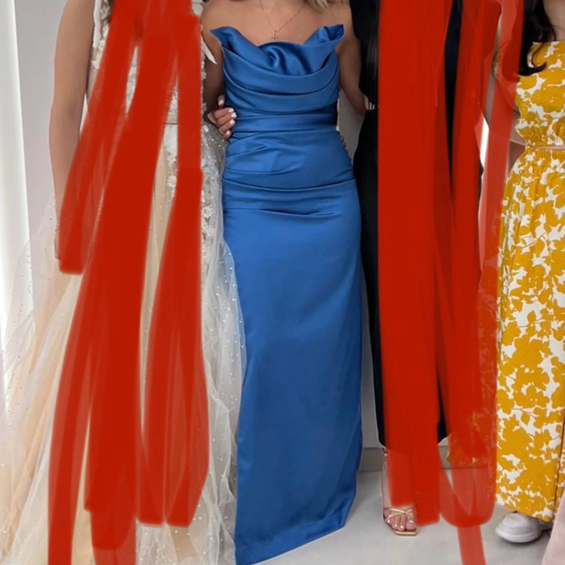 Blå långklänning med slits