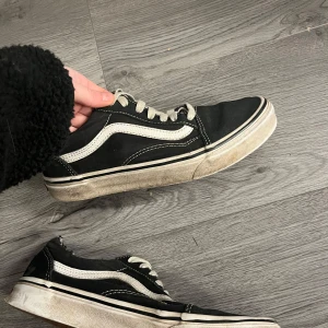 vans skor - helt okej skick❣️