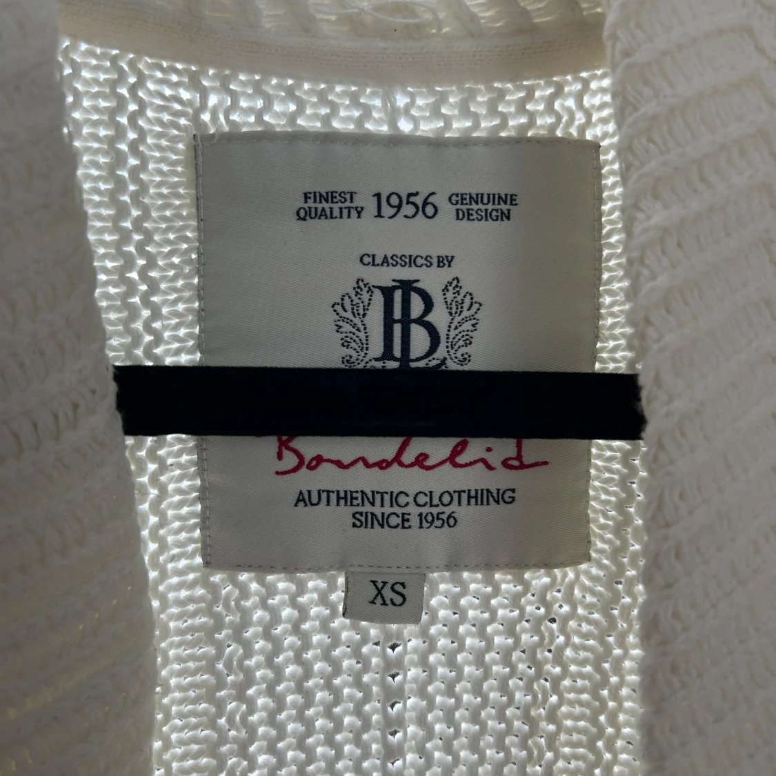 Vit stickad kofta från Bondelid - 1