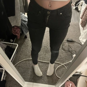 jeans - okej skick💖