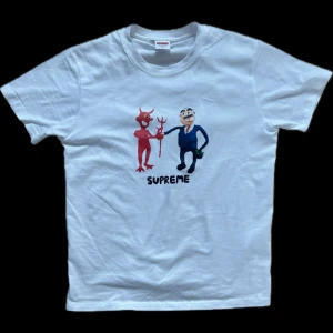 Supreme Busniess Tee - Supreme Business Tee, size M 8/10. Used few times. 