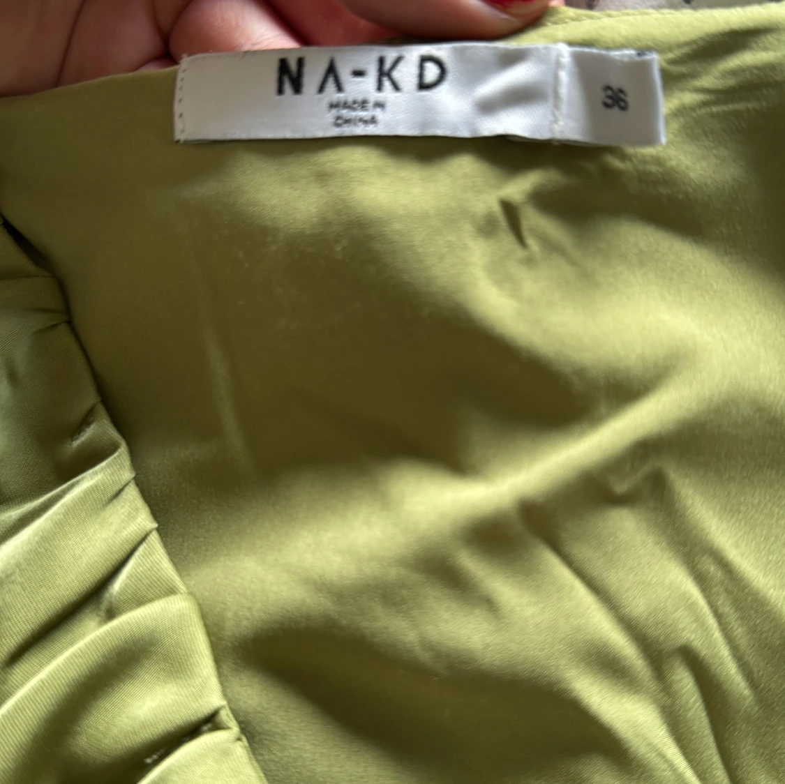 Olivgrön blus från NA-KD - 2