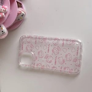 Hello kitty mobilskal  - Ett mobilskal med hello kitty till Iphone 11 pro. Aldrig använt, helt nyskick ♡