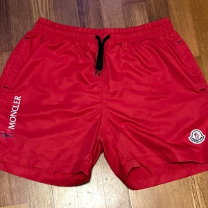 Moncler badbyxor  - XL men passar mer som M 