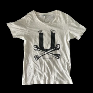 Undercover X Uniqlo T-shirt - Classic Collab between Undercover and Uniqlo. Size M but fits S too. Thin twinkish material. Real Nice.