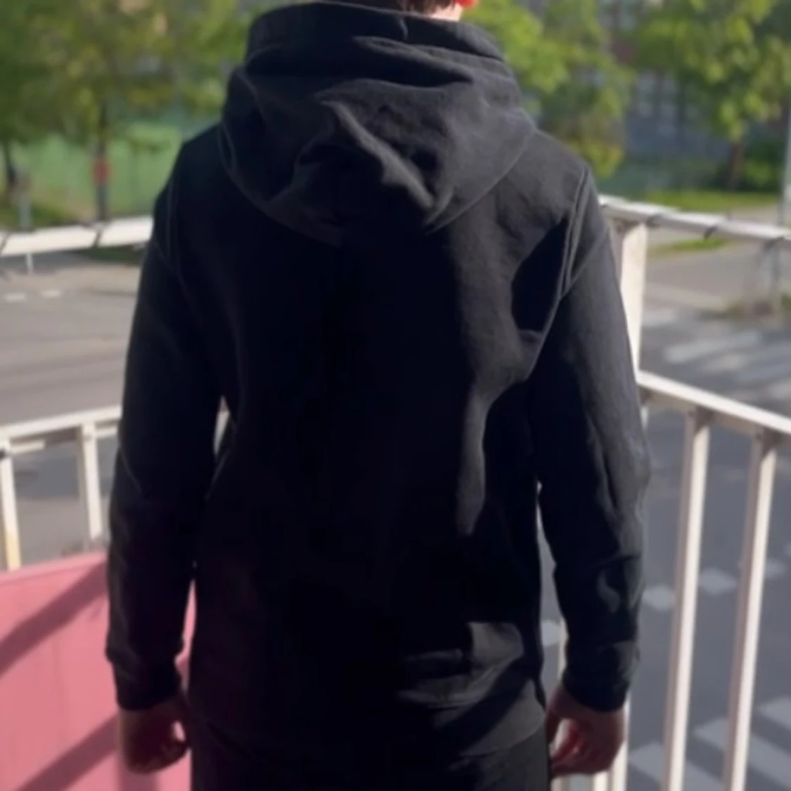 Svart hoodie från Calvin Klein Jeans - 3