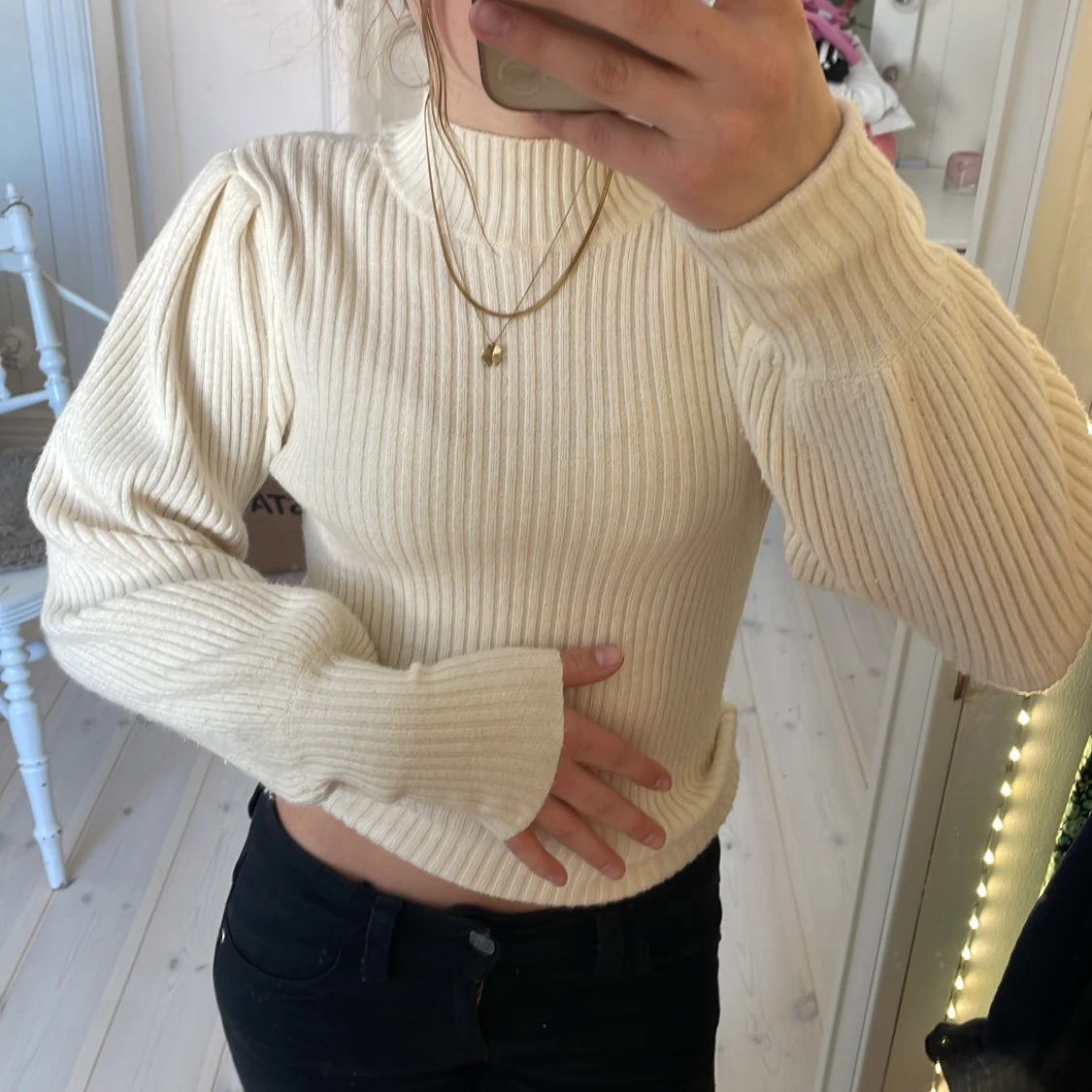 Beige ribbad tröja från ONLY