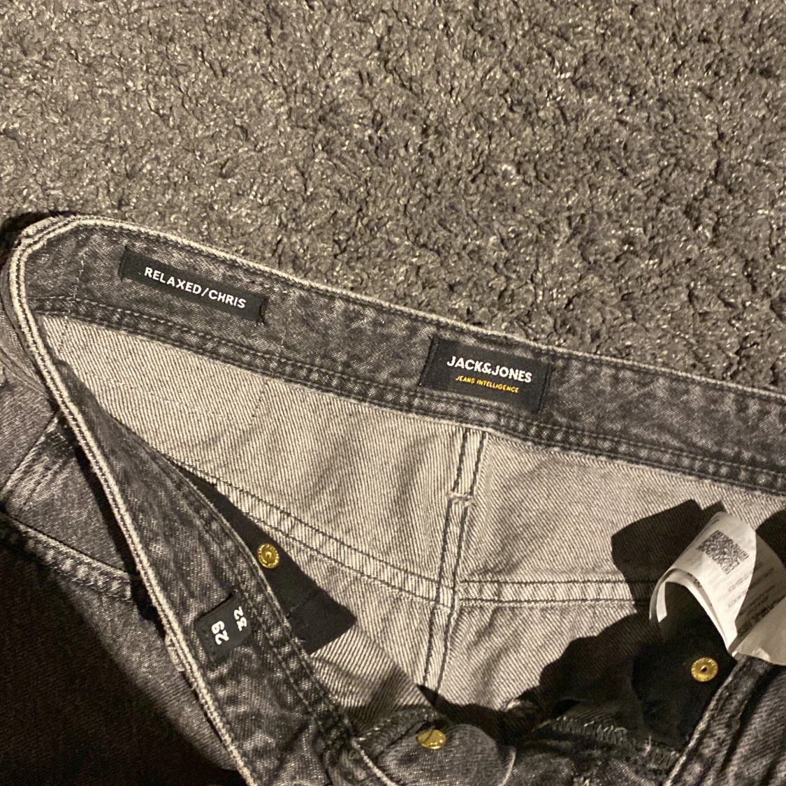 Grå jeans från Jack & Jones - 3