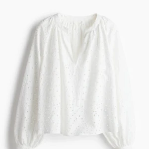 Blus - Jättefin blus från Hm i storlek S🤍 endast använd 2 gånger