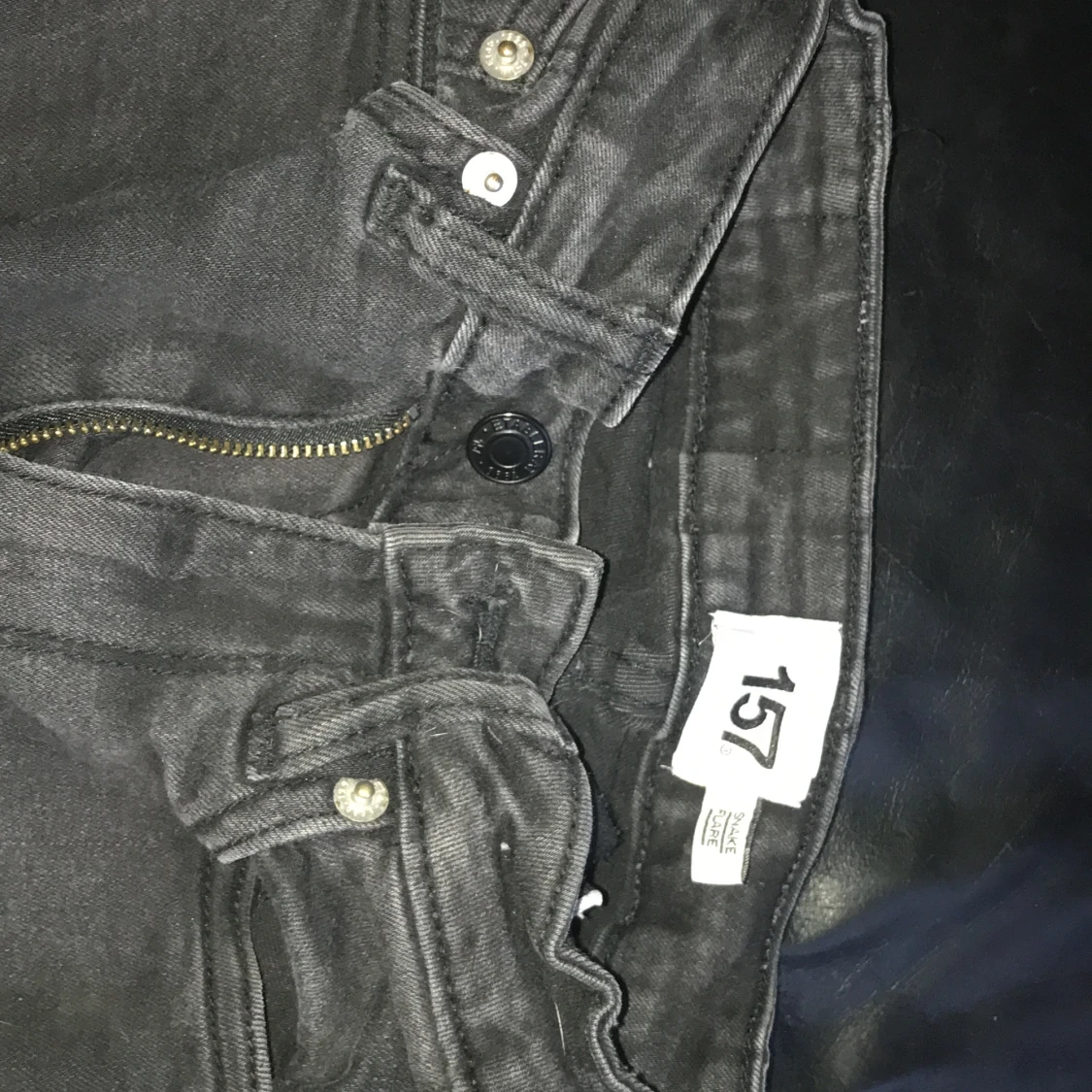 Svarta jeansbyxor från 157 - 2