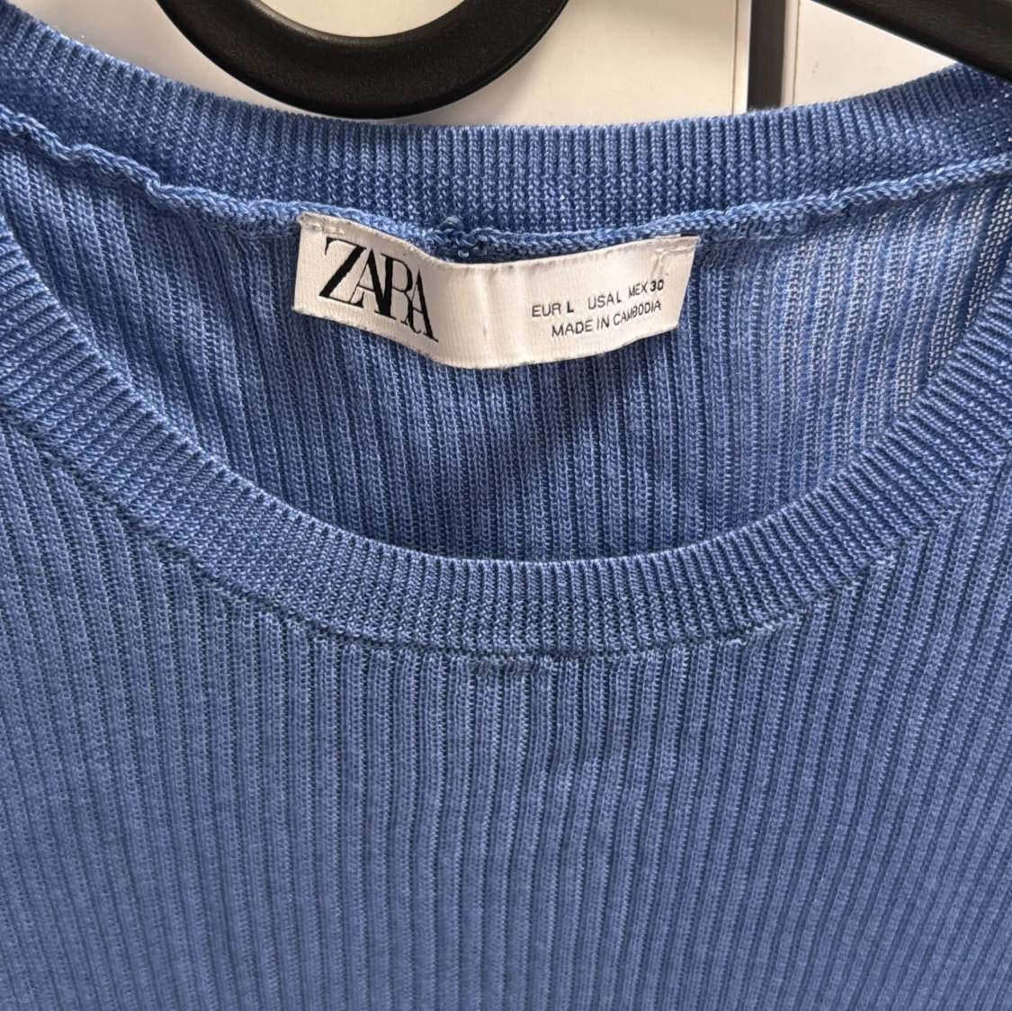 Blå ribbad topp från Zara