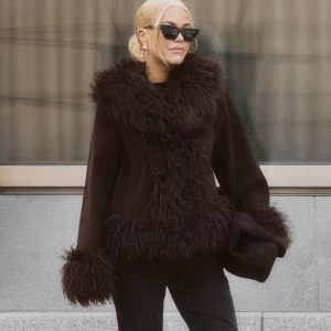 Söker storlek 34 - Söker i storlek 34