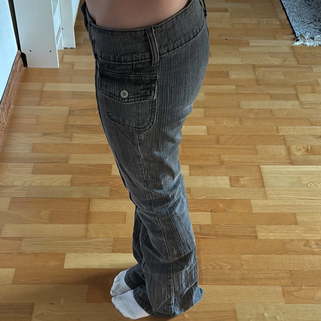 Gråa bootcut jeans  - 1