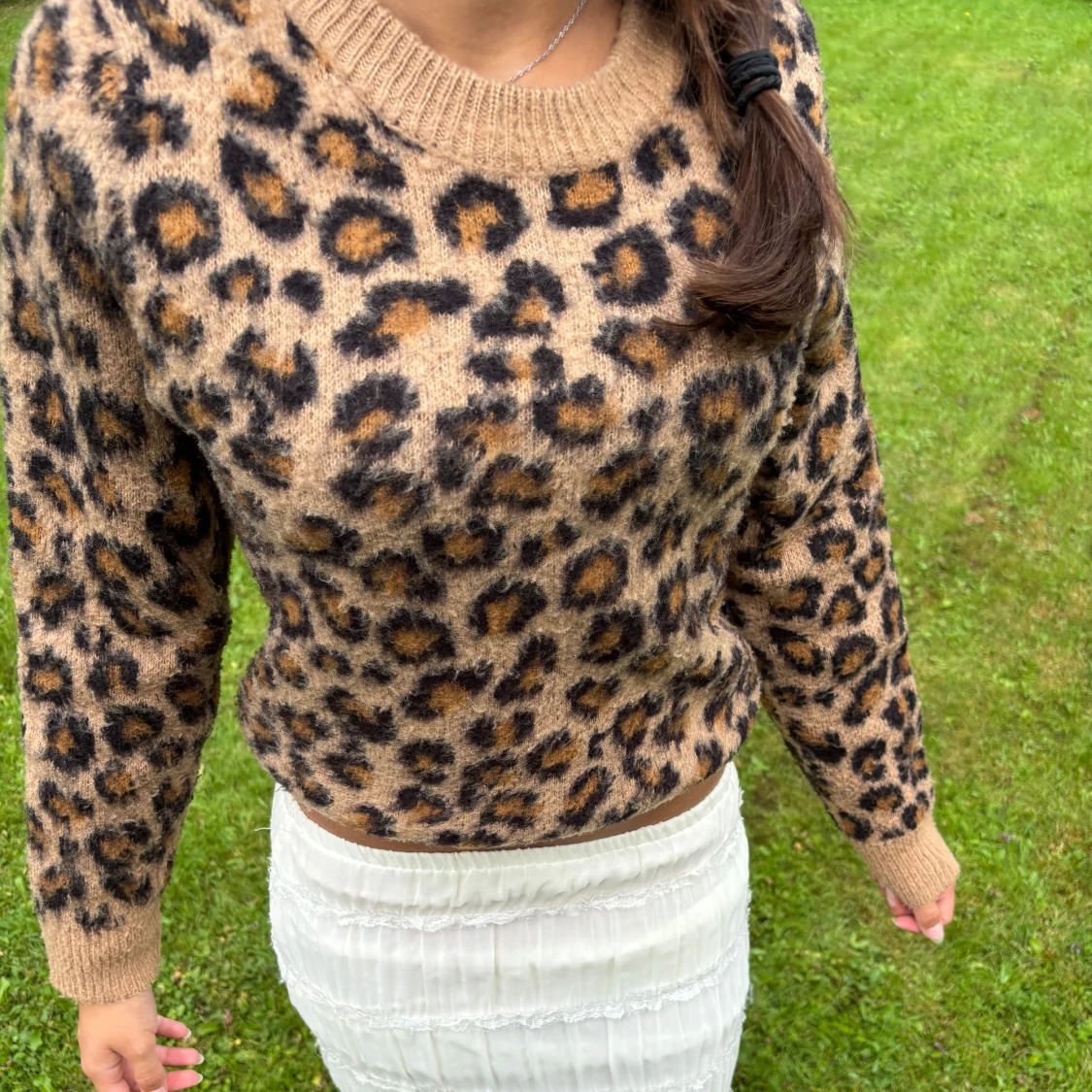 Leopardmönstrad stickad tröja