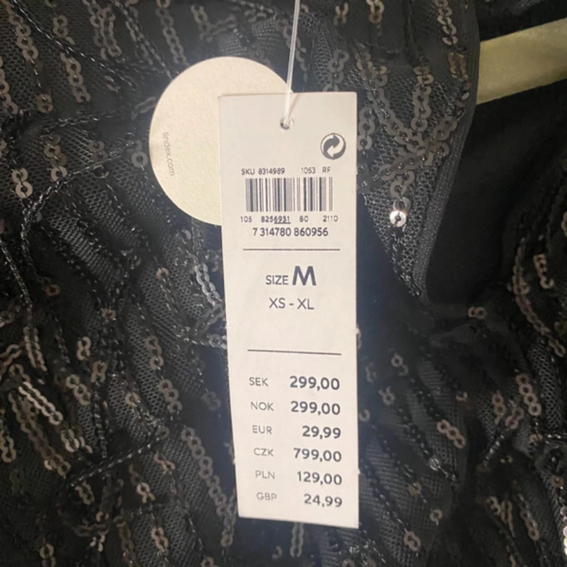 Svart långklänning med paljetter - 4