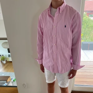Polo Ralph lauren skjorta  - Säljer nu denna Polo Ralph lauren skjorta, skriv för fler bilder/frågor🙌🏼